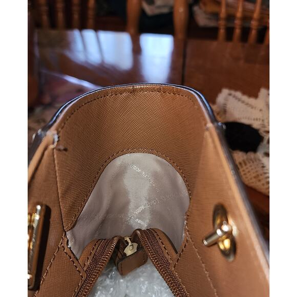 MICHAEL KORS Jet Set Large Logo Chain Strap Bag (vanilla signature - Picture 11 of 12